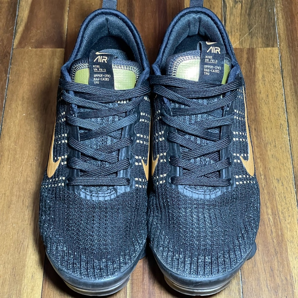 Nike Air VaporMax Flyknit 3 in Black and Gold. - Picture 6 of 10